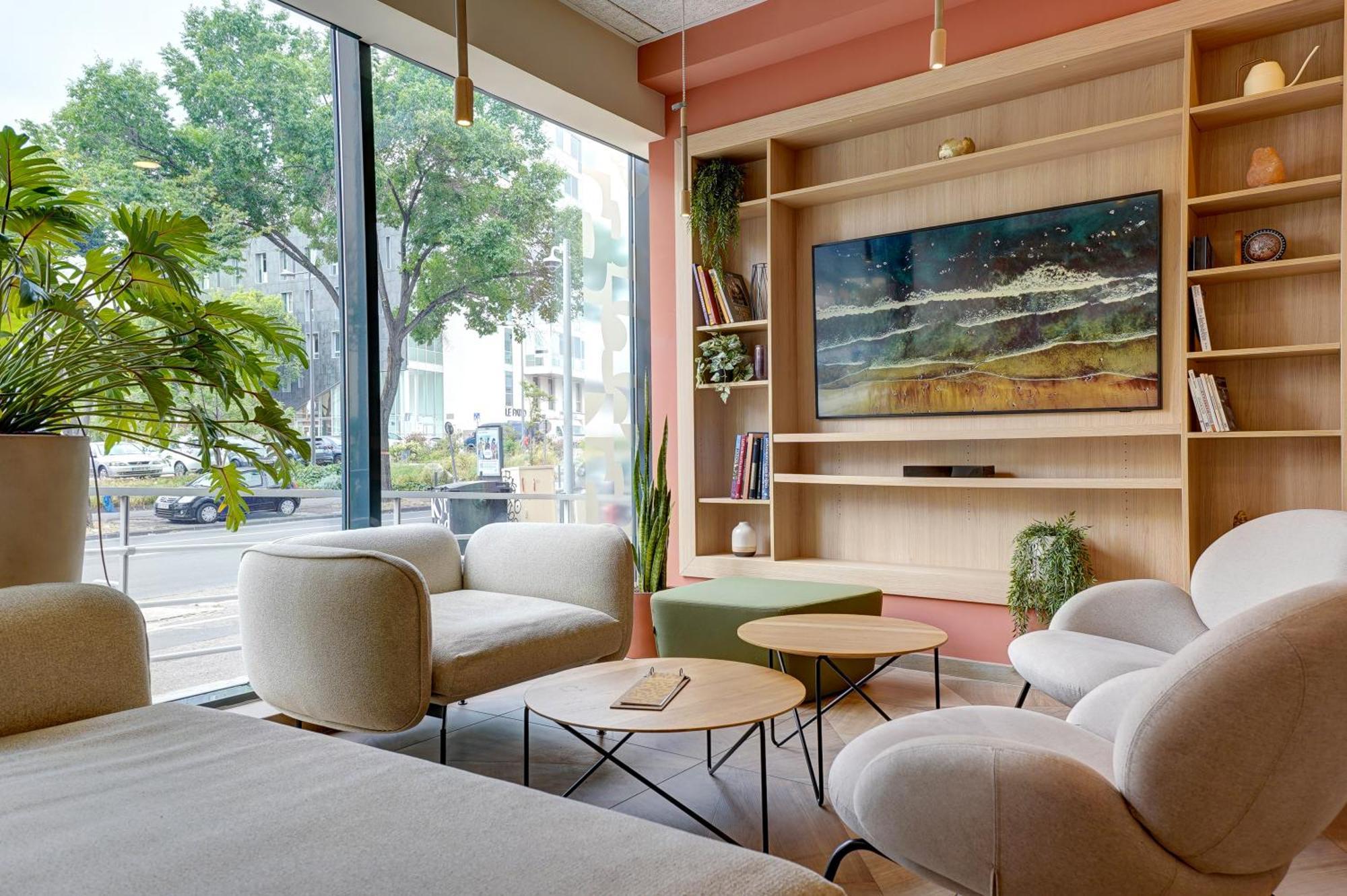 Kyriad Marseille Palais Des Congres - Velodrome - Ibis Styles A Partir Du 13 Mai 2025 Εξωτερικό φωτογραφία